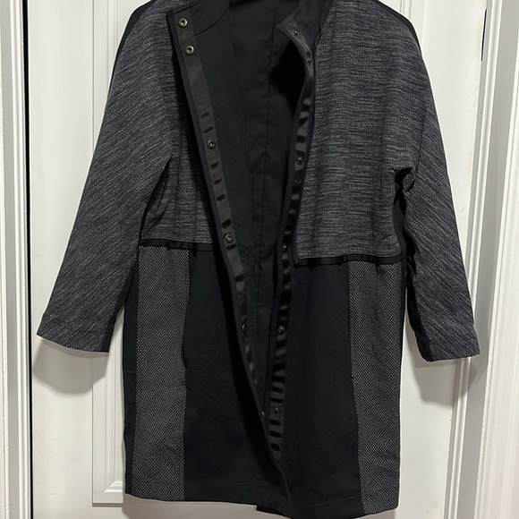 Lululemon Cocoon Car Coat - Picture 7 of 13